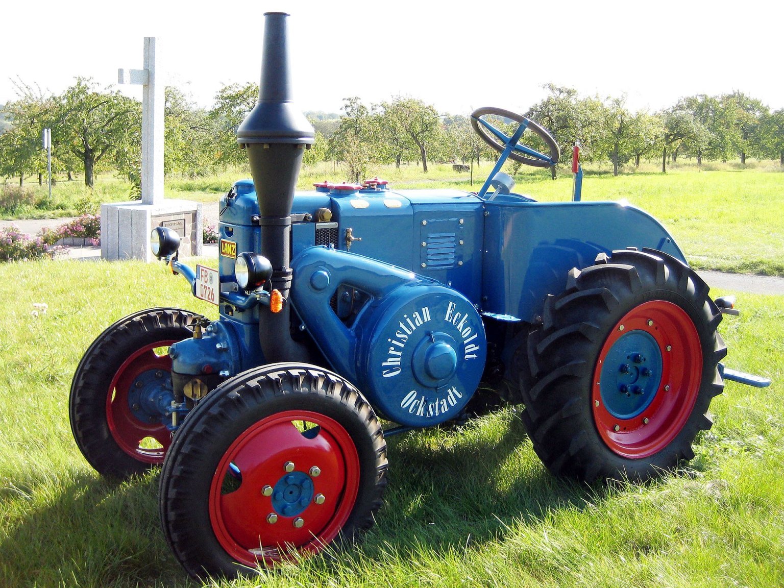 1920px-Lanz_Bilder2007_008-crop.jpg