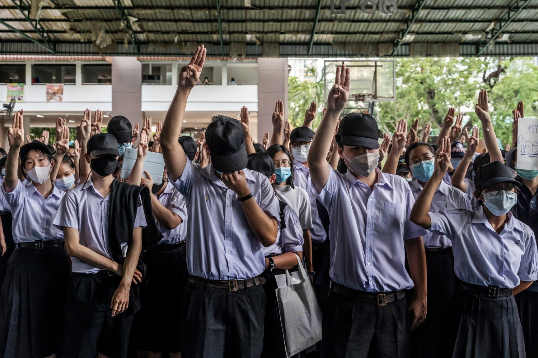 11thailand-Students-1-SuperJumbo-V2.Jpg