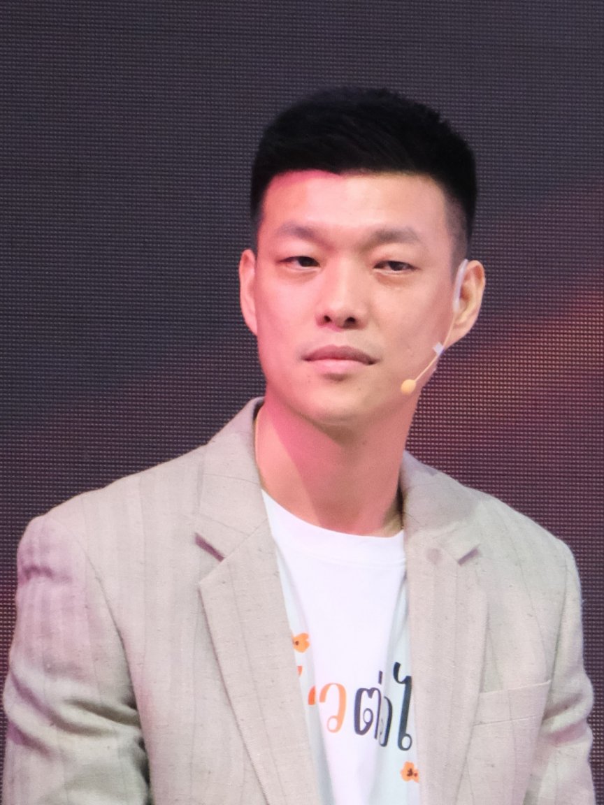 Natthaphong_Ruengpanyawut-19-05-24.jpg