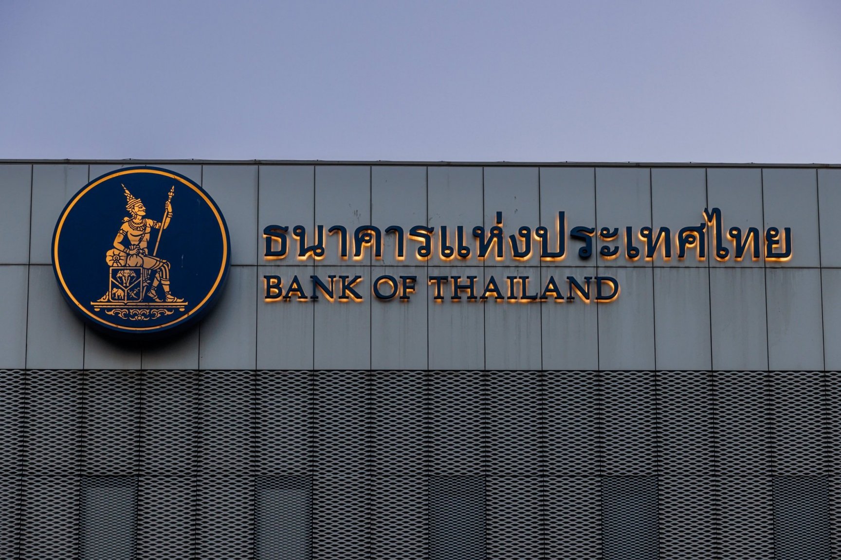 107407365-1714374577581-gettyimages-2023791920-THAILAND_BOT.jpeg