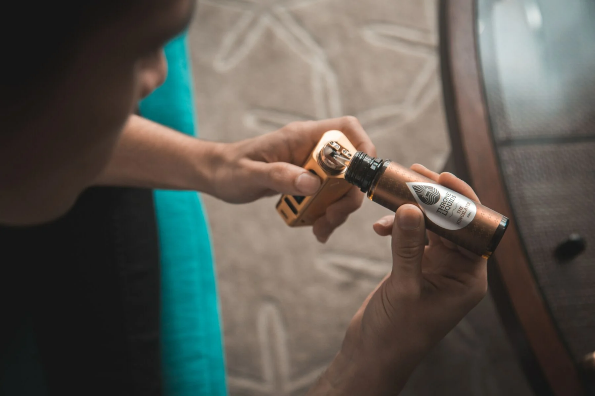 vapeclubmy-Kwcv9UiImLY-unsplash.png
