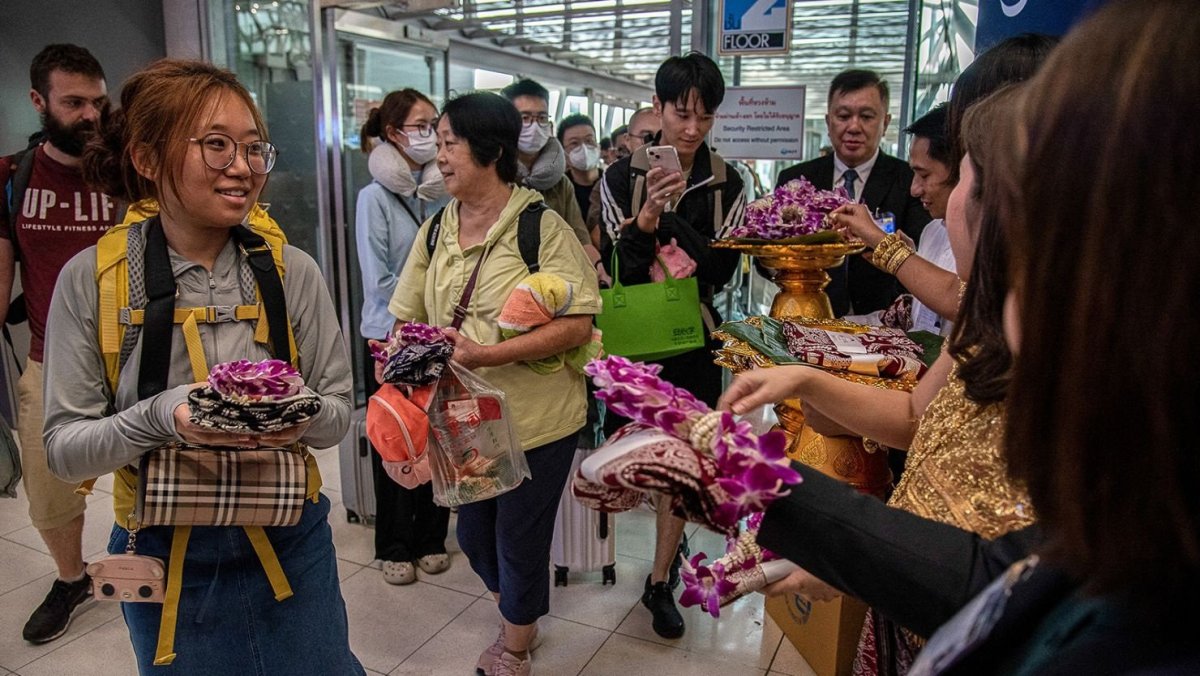 230926124224-04-china-thailand-october-golden-week-tourism.jpg