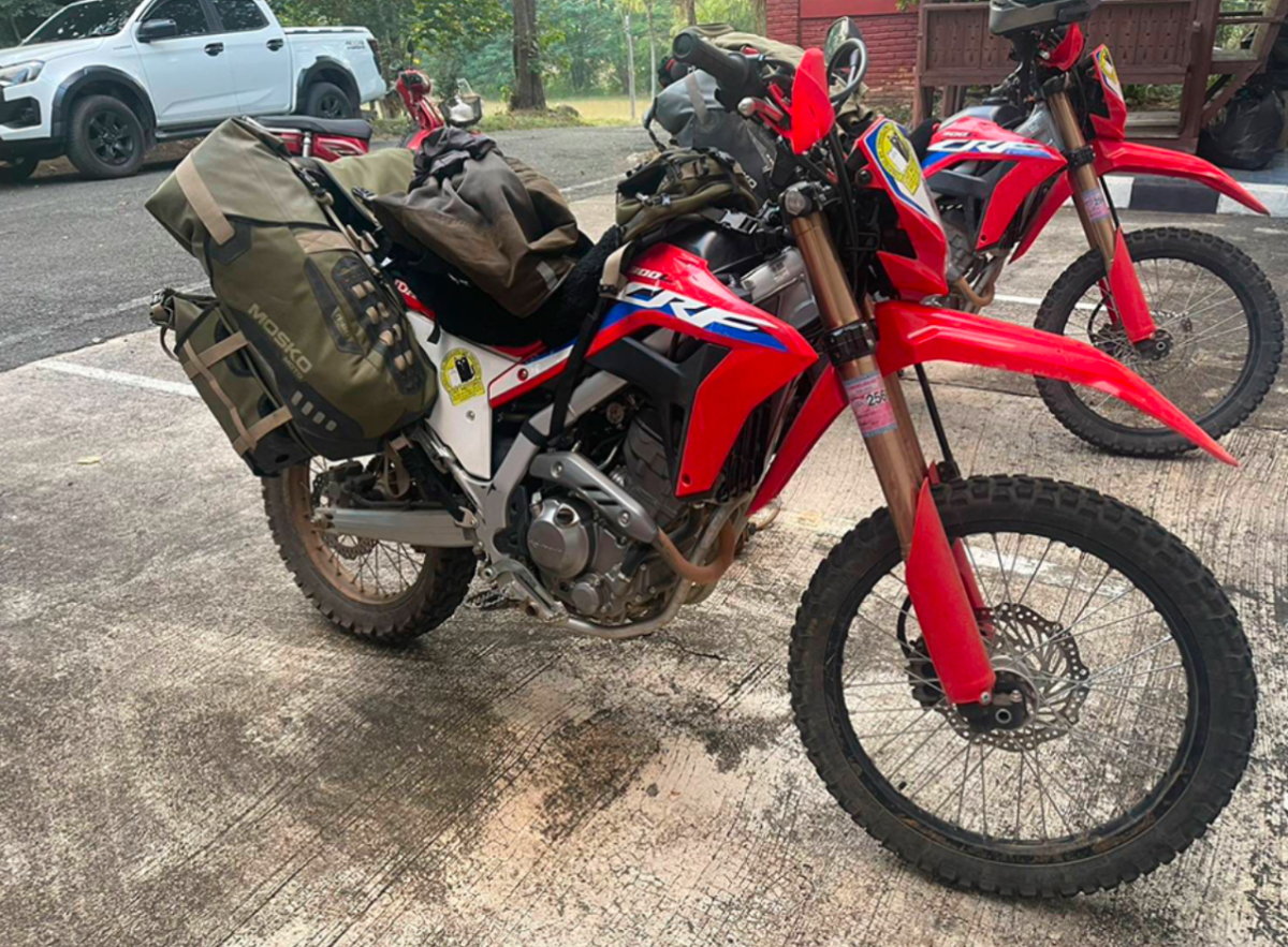 American Man Apologizes to Family of Thai Woman Killed in Dirt Bike Accident.png