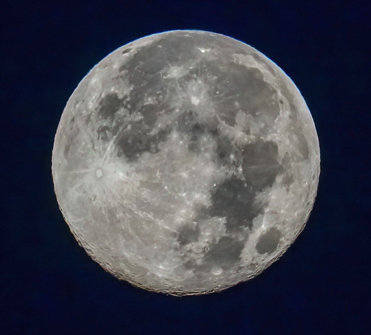 DSN06303DN.jpg