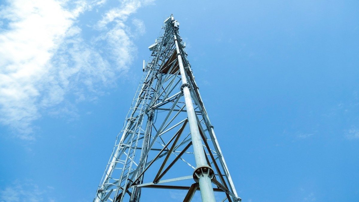 mobil-tower-4201993_1280.jpg
