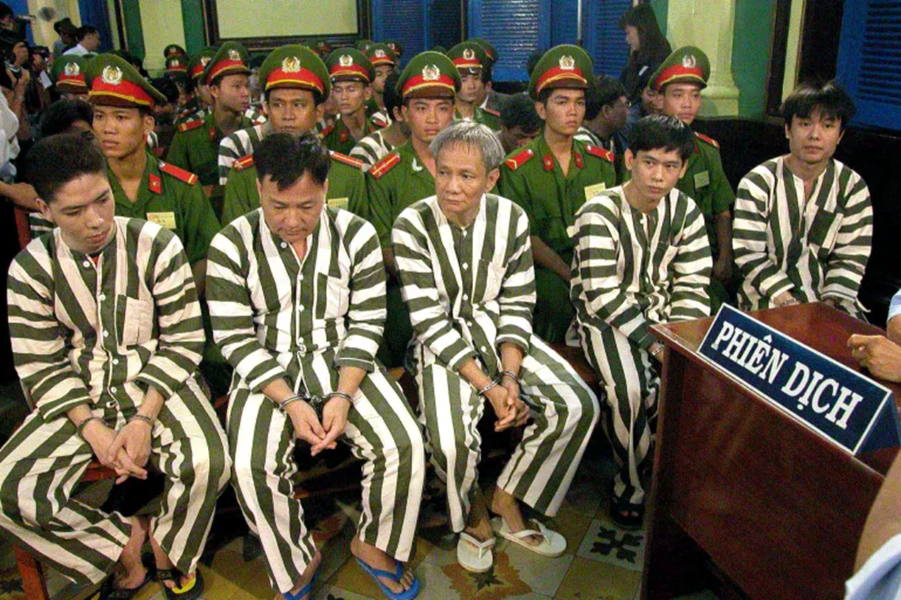 2003-09-15T000000Z_913962075_RP4DRHYZYNAA_RTRMADP_3_CRIME-VIETNAM-1750832592.png
