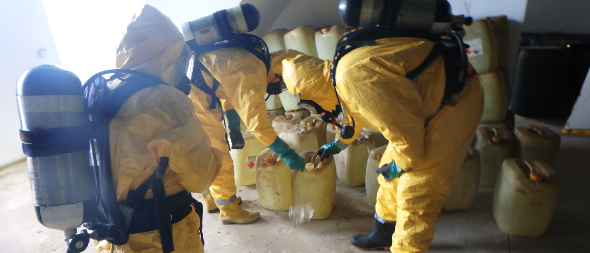 Inspectors-examining-chemicals-found-in-illicit-drug-lab-Cambodia_1500x644.png.b33a2e7d68beef6e1796cda6b8c716d3.png