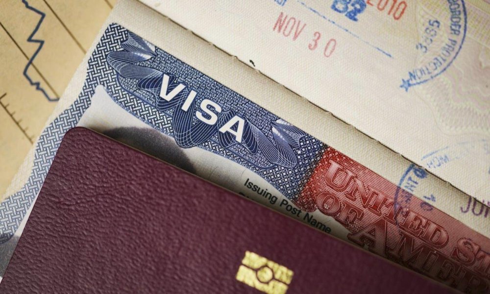 us-visa-stock-image.jpg