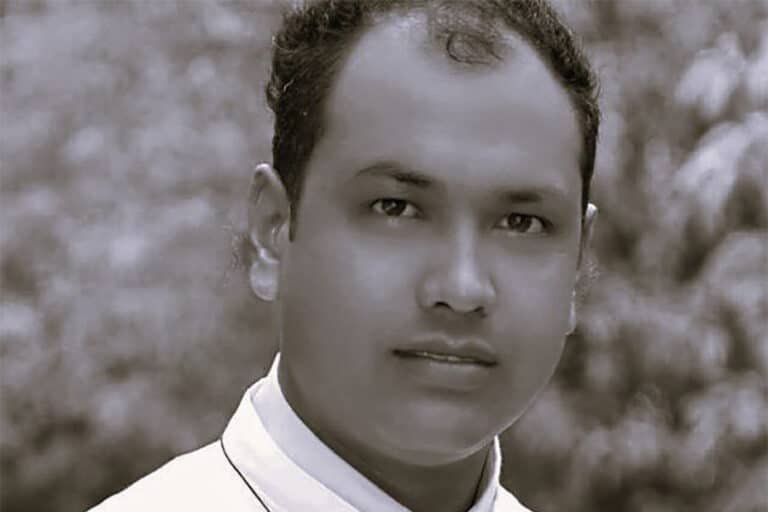 myanmar-priest-sentences-768x512.jpg.bc52ab32598dcfb1f342f8fa923e53b9.jpg