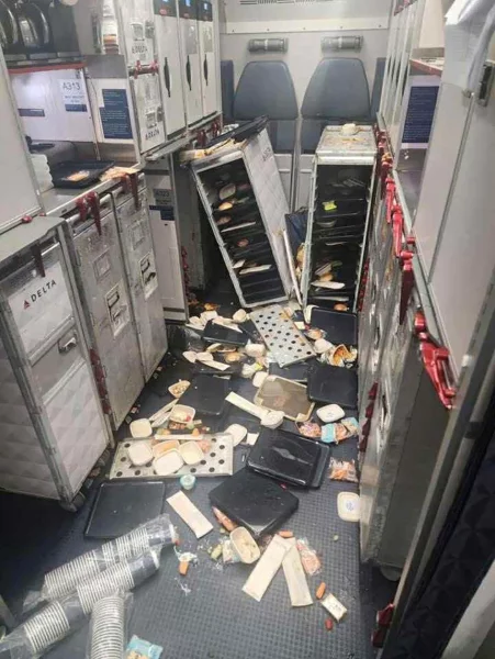 46948285-delta-flight-no-cr.webp