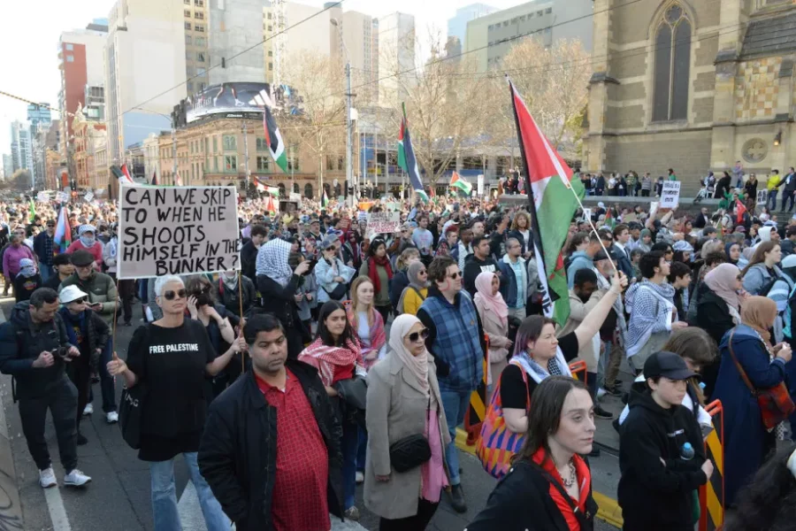 AA-20250824-38909482-38909477-TENS_OF_THOUSANDS_RALLY_ACROSS_AUSTRALIA_TO_DEMAND_SANCTIONS_ON_ISRAEL_OVER_GAZA_WAR.webp