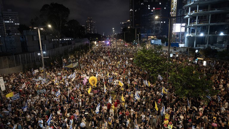 GazaProtest.jpg.4f26413dbb27e3e303f70caa6240f0e8.jpg
