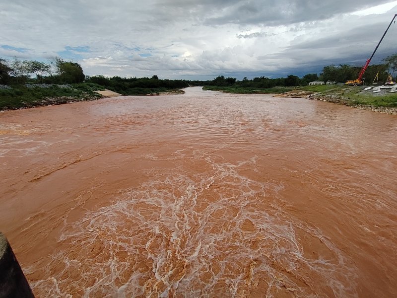 Toxic-mud-at-Kok-River-01-EARTH.jpg.559f30f5e20d9ee21bfd5482e31d821b.jpg