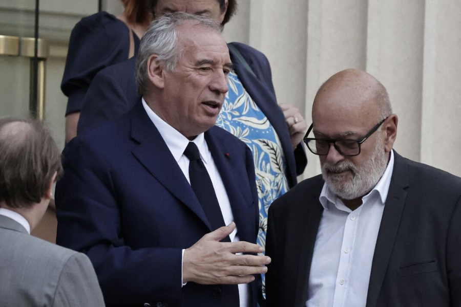 frances-prime-minister-francois-bayrou-leaves-the-national-assembly-after-the-result-of-a-6413421.png.bef4efe7c549fb398a48b0b05fec8227.png