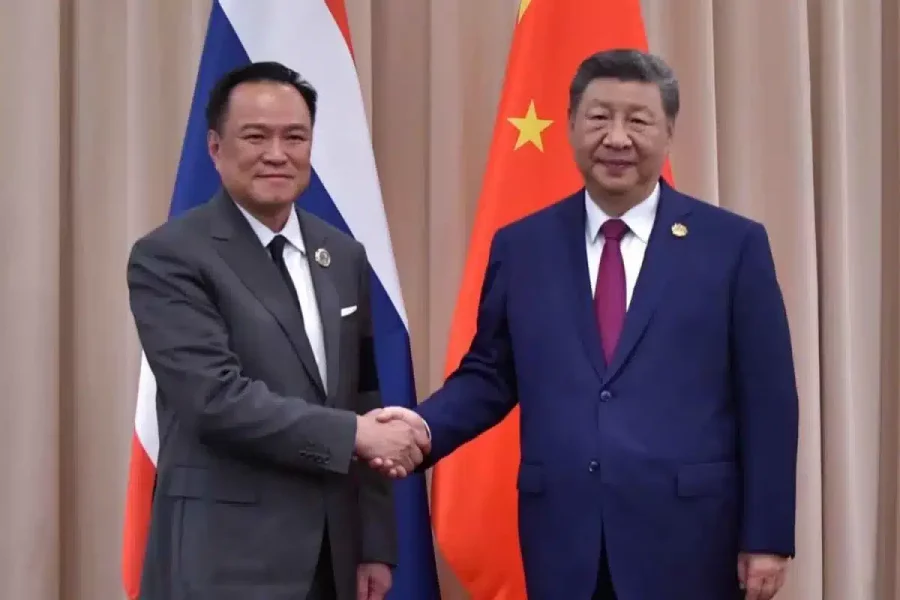 Chinese-president-and-Thai-PM.webp