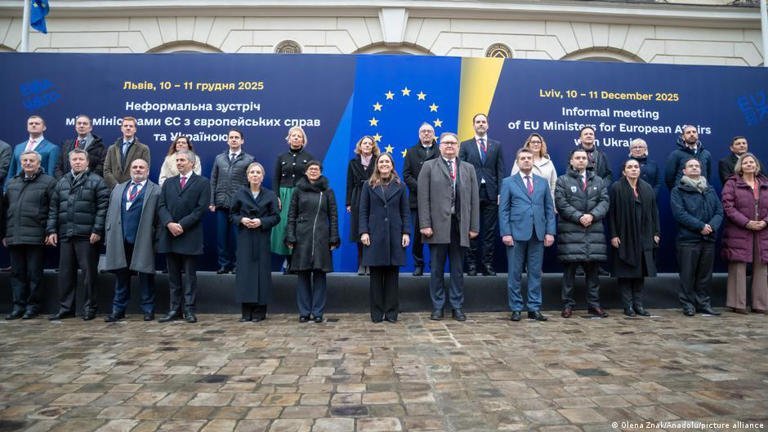EU.jpg.b434d8cdc640286d800c3f02bfe94c7a.jpg