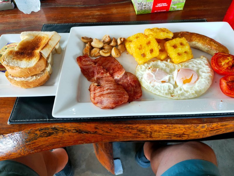 Keawbrekky.jpg.e04617c320590f3253518a7d28f093b4.jpg