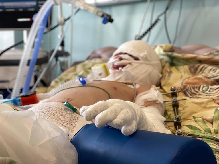 roanhospital.jpg.9aa18a6273f6aff8056a9cdad46e7244.jpg
