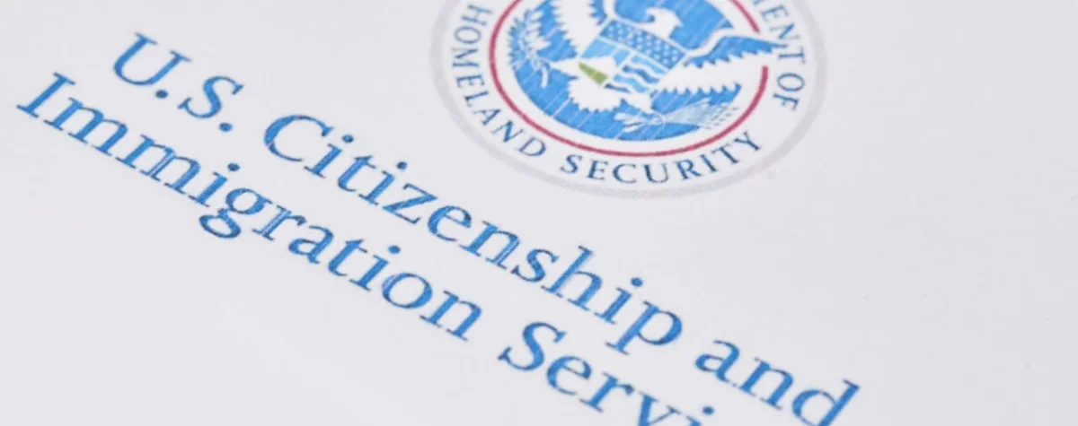 uscis.jpg.55247213f12facdd8a8ef88db60e895a.jpg