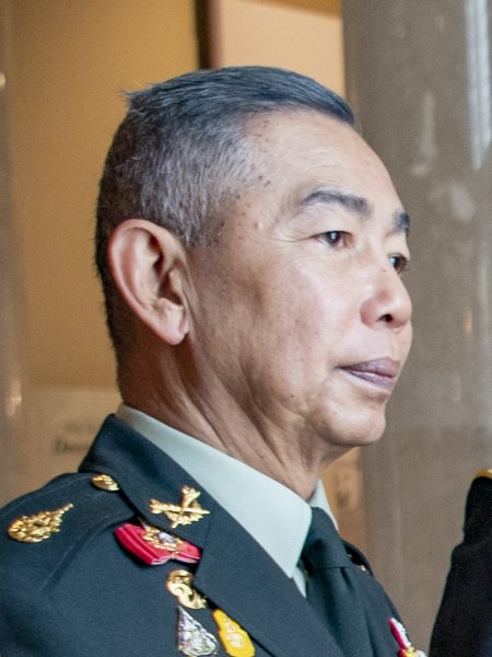 Commander-In-Chief_of_the_Royal_Thai_Army_General_Apirat_Kongsompong_Participates_in_an_Army_at_Arlington_National_Cemetery_on_February_25,_2020_(cropped).jpg
