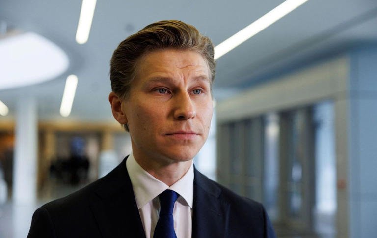 Finland minister of defence.jpg