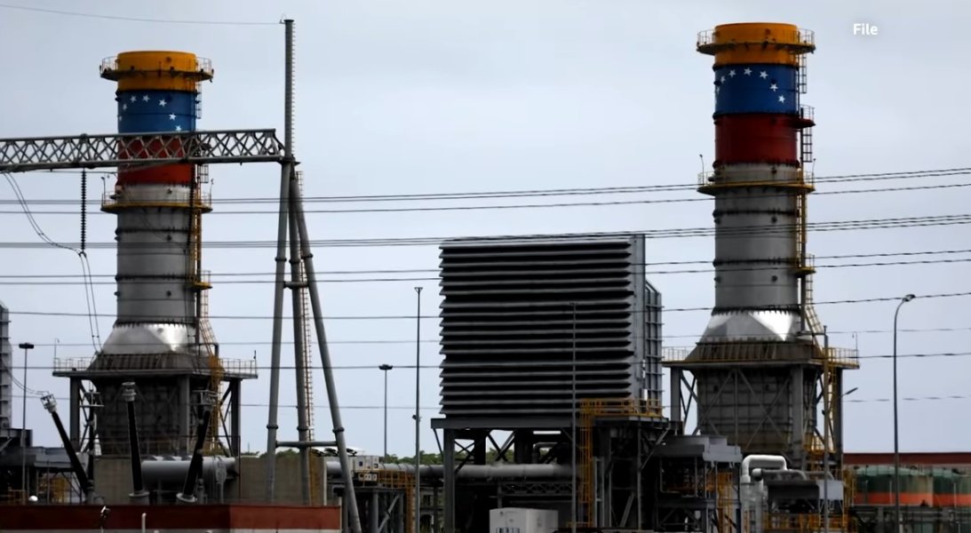 VENEZUELA oIL REFINERY.jpg