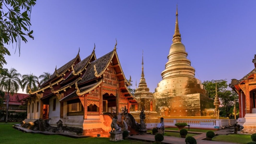 chapel-golden-pagoda-wat-phra-singh-woramahawihan-chiang-mai-twilight-night-with-stars-sky-1024x576.jpg