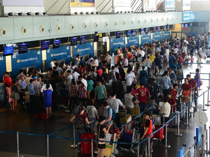 Vietnam-Airlines-Suggests-Passengers-To-Check-in-Early-At-Noi-Bai-Airport.jpg