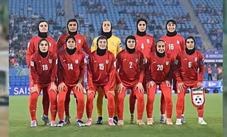 Australia To Freeze Visas For Iranians, Footballers Get Asylum