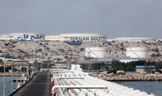 Kharg Islan oil.jpg