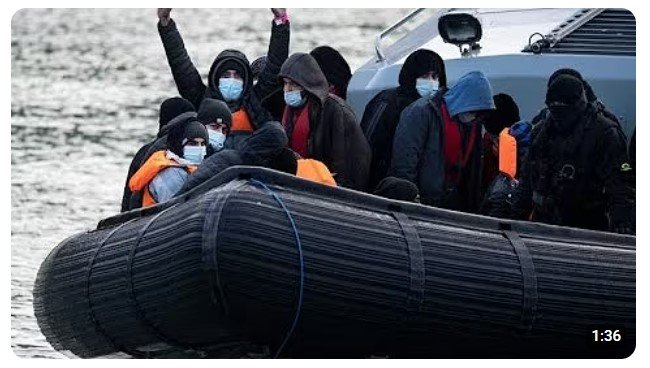 UK–France migrant deal stalls as Channel crisis deepens