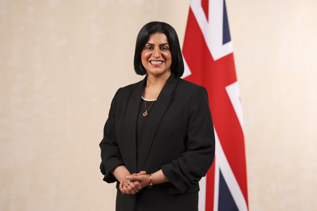 Shabana_Mahmood_Official_Cabinet_Portrait,_July_2024_2.jpg
