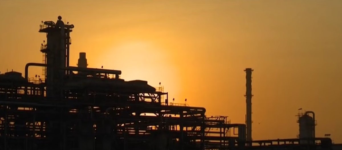 Trump Rages At Netanyahu over Iran Oil Strike Sends Gas Prices Soaring