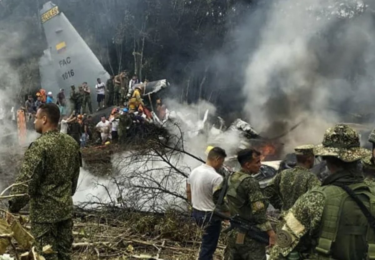 Colombian military plane with 125 people crashes
