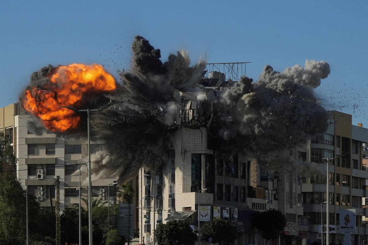 2026-03-31T150709Z_1330741739_RC2QFKA9MHC5_RTRMADP_3_IRAN-CRISIS-LEBANON-ISRAEL-STRIKE-scaled.jpg