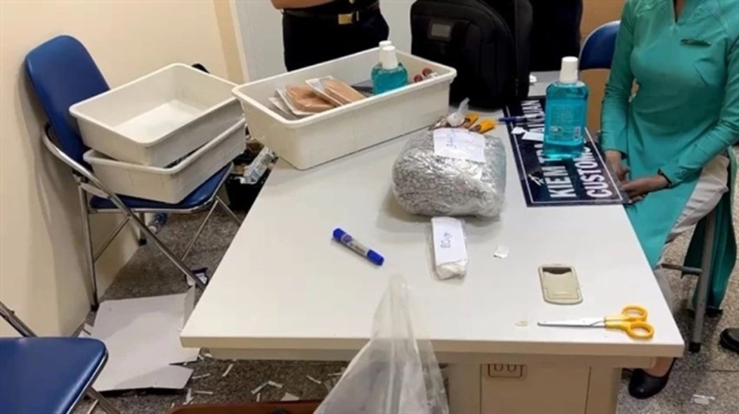 494442_5443719401588349_drug.jpg
