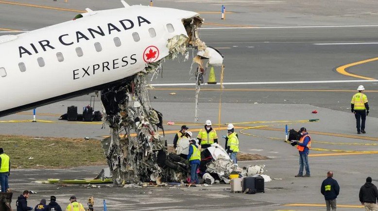 Air Canada Jet Collision.jpg