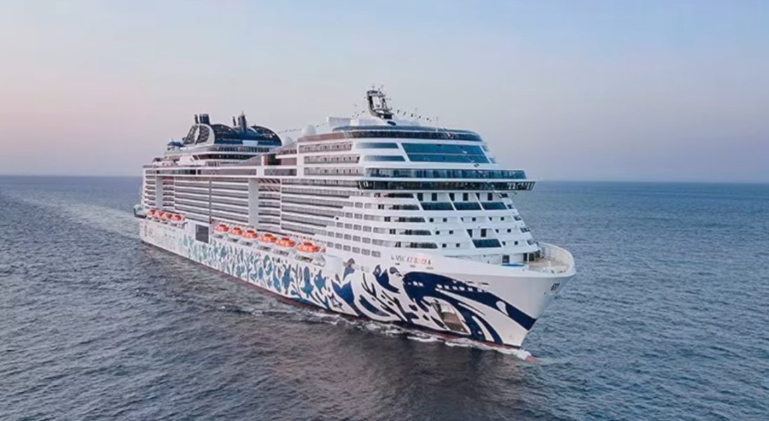 Cruise Ship.jpg