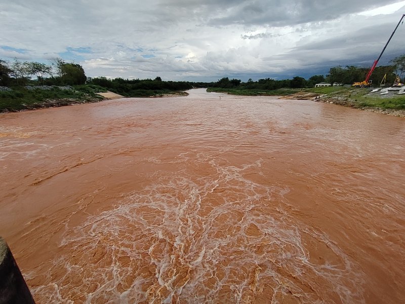Toxic-mud-at-Kok-River-01-EARTH.jpg