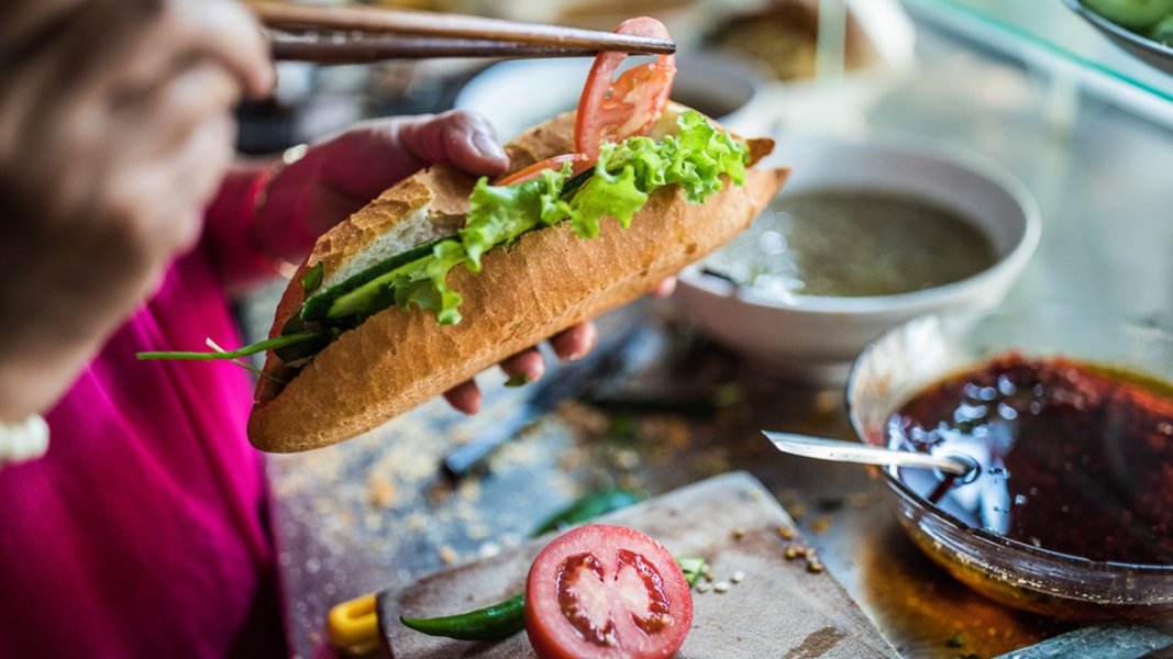 Banh Mi Vietnam sandwich.jpg