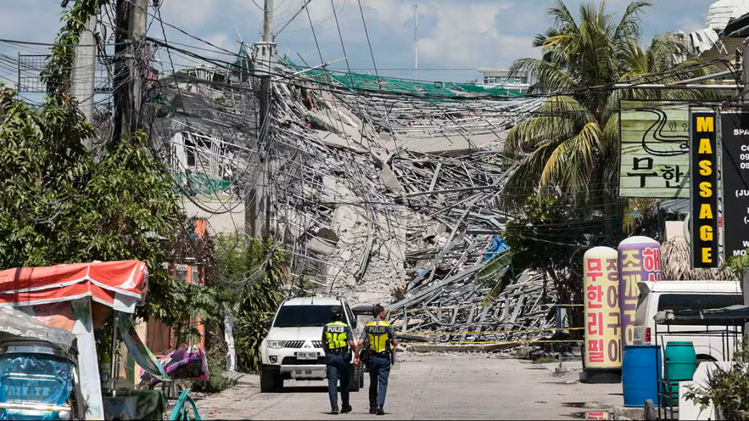 Collapsed-building-in-Angeles-City-24May20261.jpg