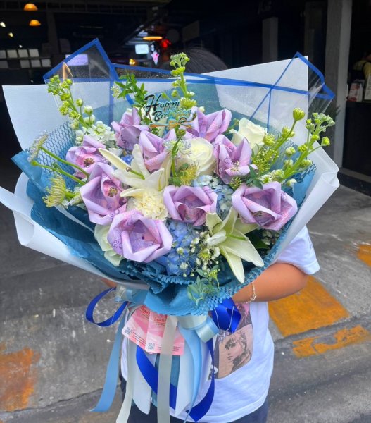 Money bouquet for Natty.jpg