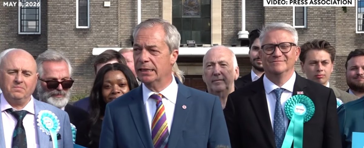 Nigel Farage Downing Street.jpg