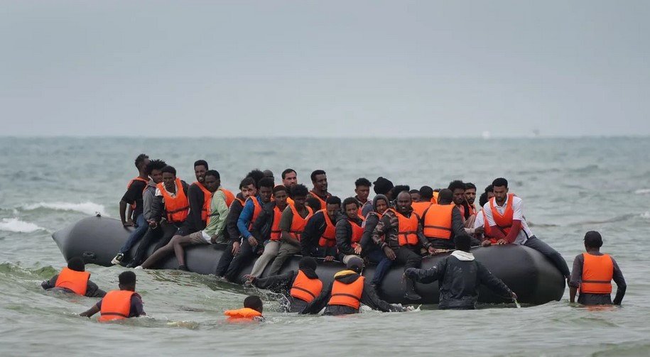Rubber boat 2.jpg