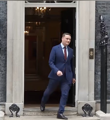 Wes  Streeting. LEAVING No.10jpg.jpg