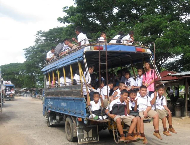 Govt Tightens School Bus Safety Across Thailand