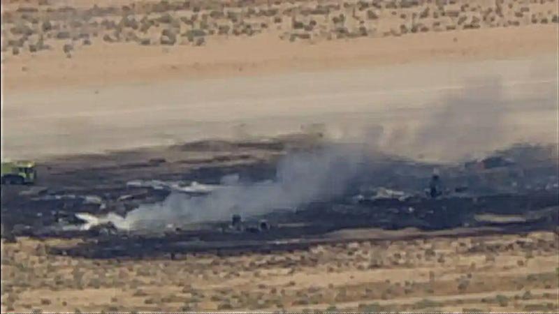 061526-B2-Bomber-Plane-Crash-in-California.jpg