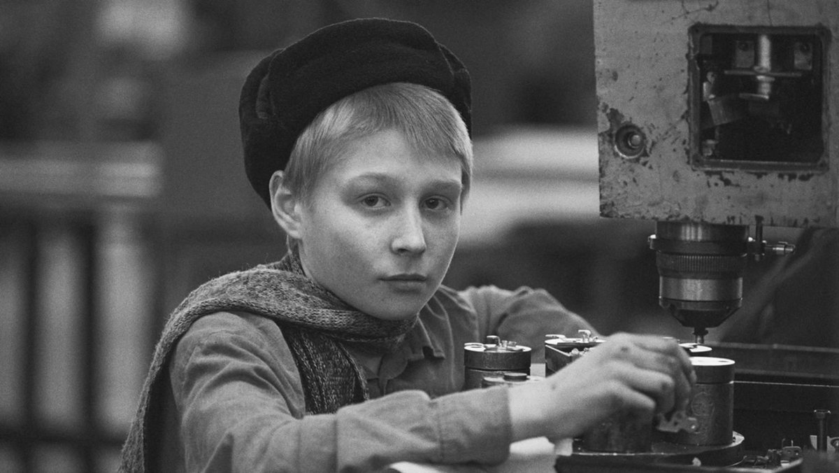 Russia’s labour crisis deepens as children touted for work