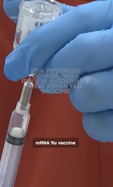 FDA Panel Backs First-Ever mRNA Flu Vaccine For Seniors