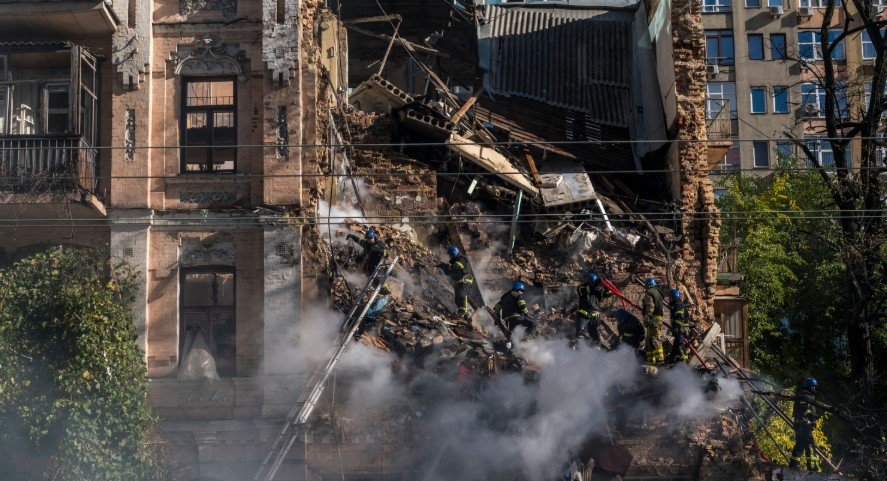 Zelensky Begs Trump For Help as Russia Unleashes Deadly Blitz